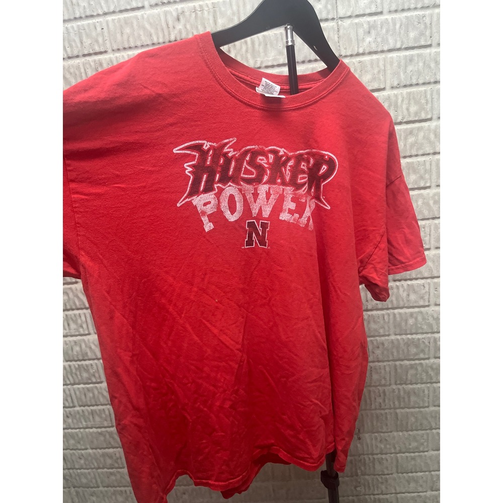 Gildan Nebraska Cornhuskers Husker Power Graphic T-Shirt Red Mens XL